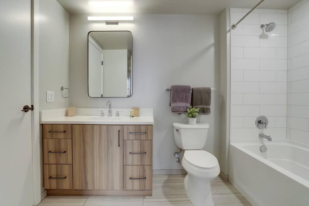 Gorgeous 1 Bedroom At Clarendon With Gym And Rooftop Arlington Exterior foto
