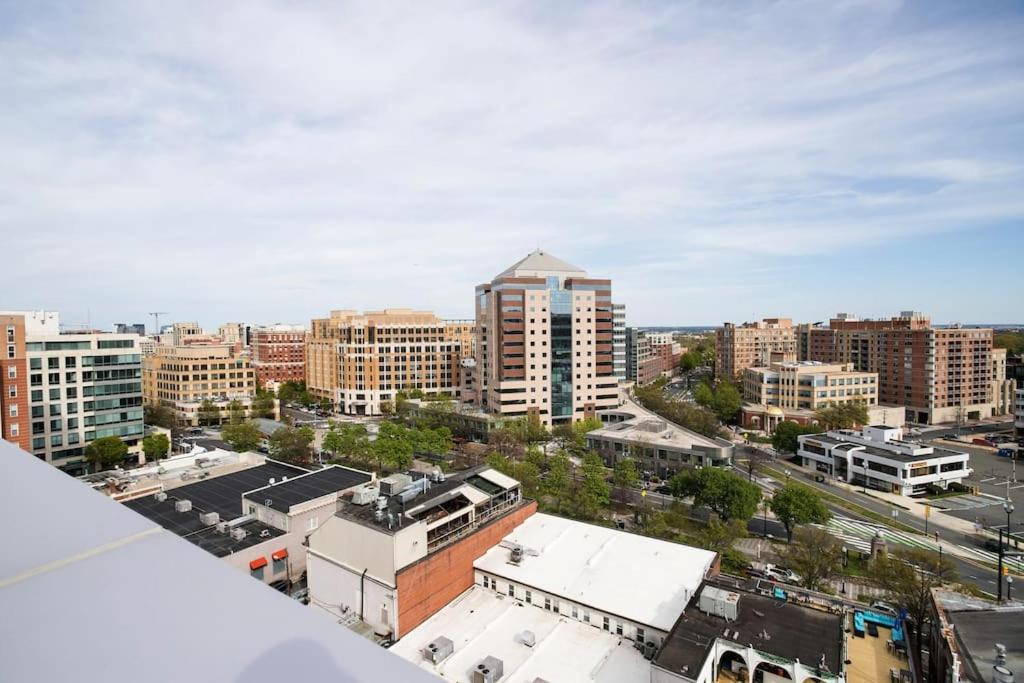 Gorgeous 1 Bedroom At Clarendon With Gym And Rooftop Arlington Exterior foto