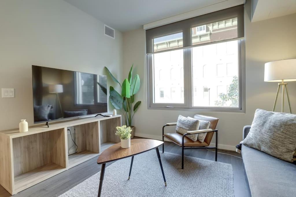 Gorgeous 1 Bedroom At Clarendon With Gym And Rooftop Arlington Exterior foto