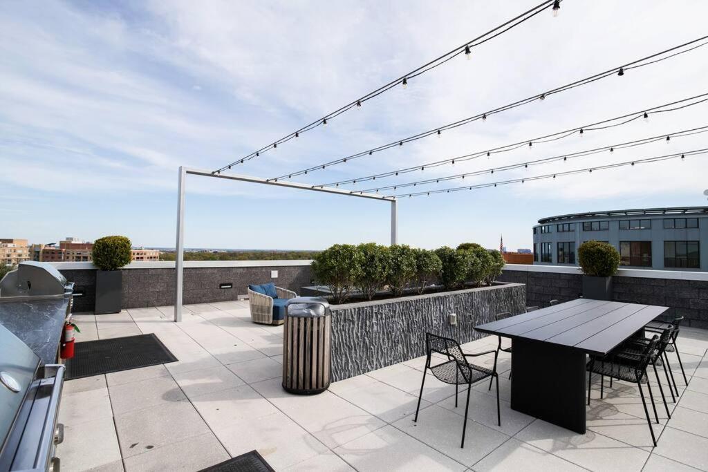 Gorgeous 1 Bedroom At Clarendon With Gym And Rooftop Arlington Exterior foto